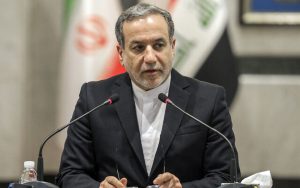 عراقچی: ادامه تهدید به اعمال تحریم‌ها، احتمالاً بحث هسته‌ای در ایران را به تسلیحات هسته‌ای می‌کشاند