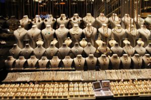 قیمت جدید طلای ۱۸ عیار در بازار امروز