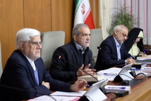پزشکیان :  ادارات دولتی مجهز به پنل‌های خورشیدی میشوند