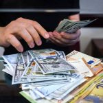 بازار ارز تجاری به كمك تراز تجاری آمد