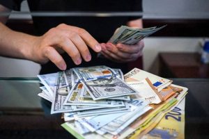 بازار ارز تجاری به كمك تراز تجاری آمد
