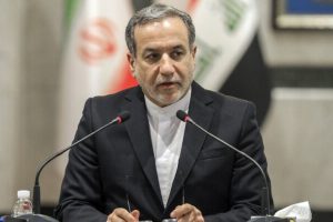 عراقچی: یک کشور عربی نامه ترامپ را در تهران به ما تحویل می‌دهد