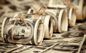 سقوط شدید قیمت دلار در بازار آزاد