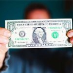 نوسان در بازار : قیمت دلار تجاری به سطح جدیدی رسید