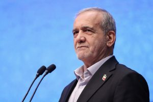 پزشکیان : پیام صلح دولت چهاردهم نادیده رفته شد/ از حقوق ملت عقب نشینی نمیکنیم